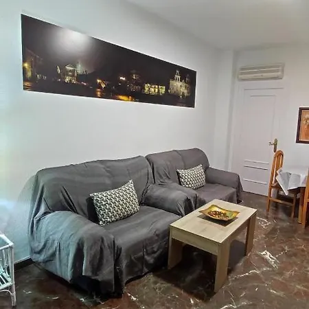 Apartment Vivienda Cadiz De Paso Ubeda (Andalucia)